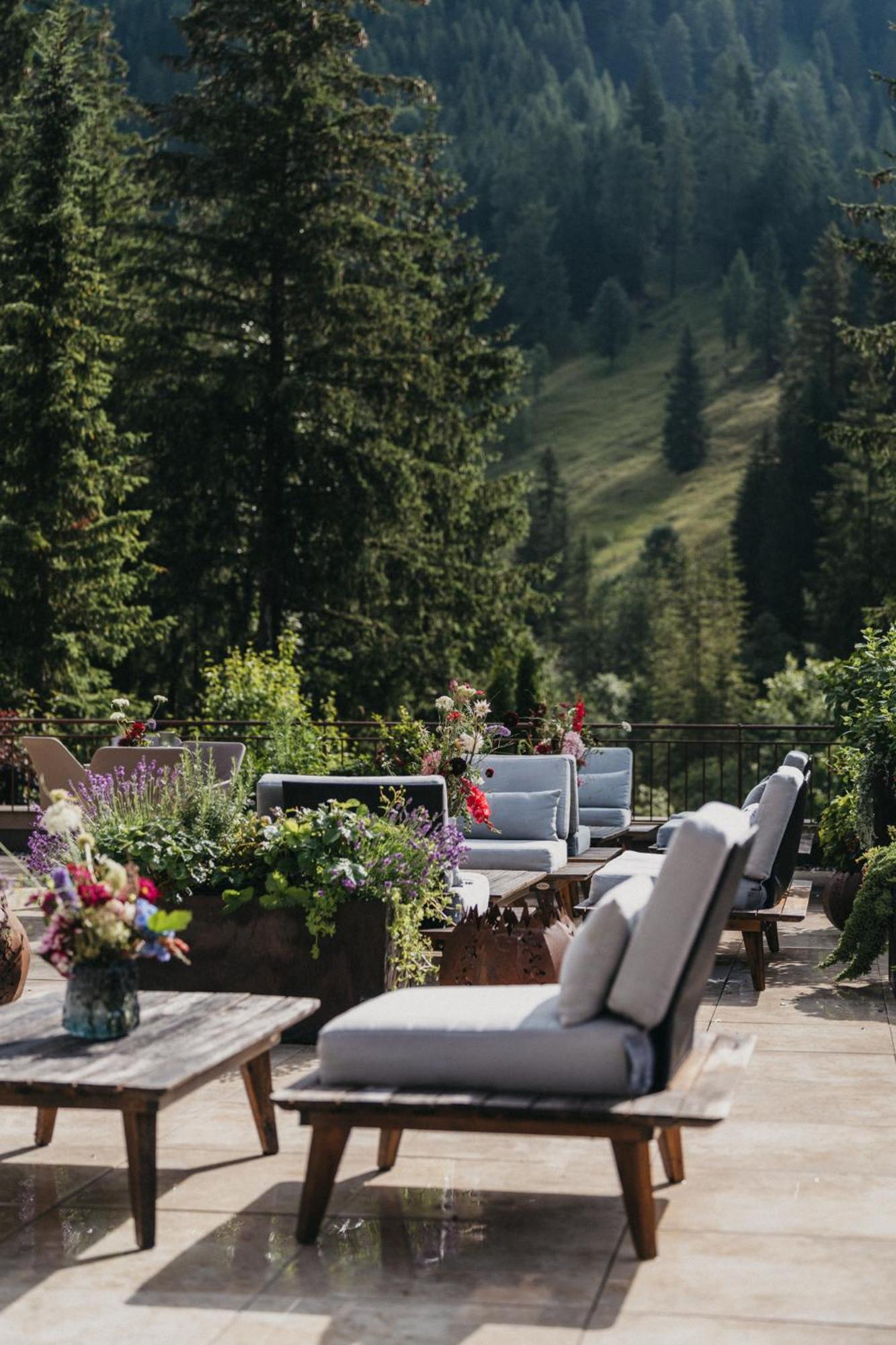 Almwellness-Resort Tuffbad Sankt Lorenzen im Lesachtal Exterior photo